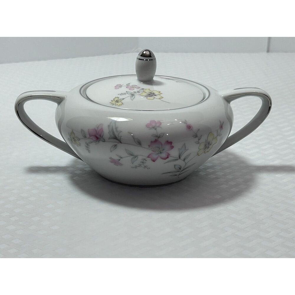 Wentworth Fine‎ China Dover 1533 Sugar Bowl